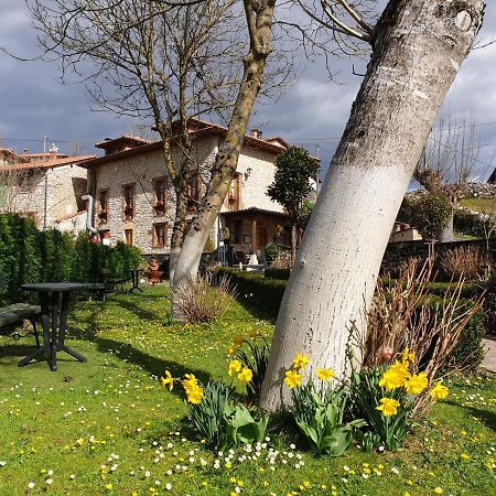 La Casona Del Jou Casa de hóspedes Ortiguero Exterior foto