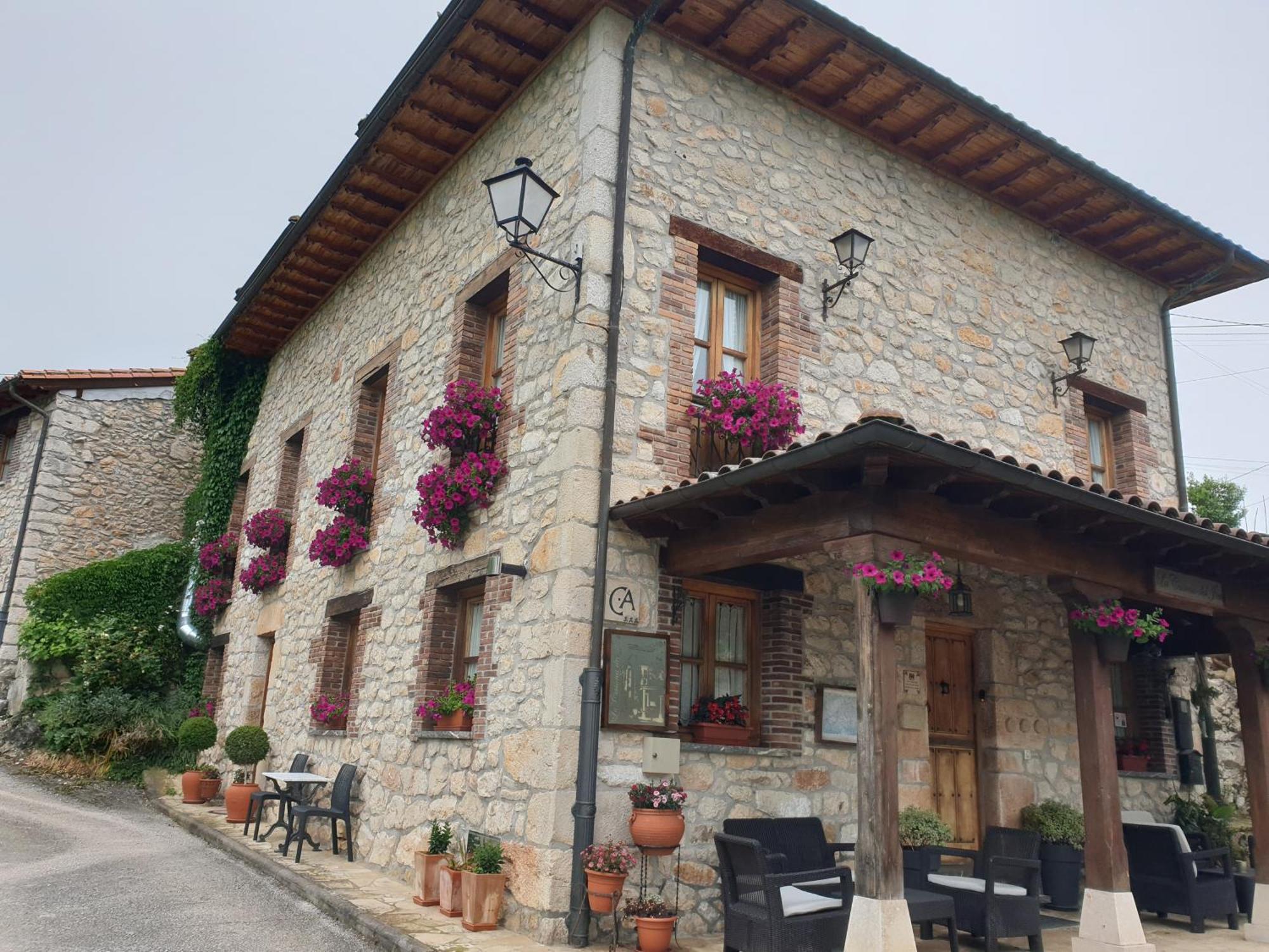 La Casona Del Jou Casa de hóspedes Ortiguero Exterior foto